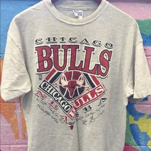Vintage Chicago Bulls tee
